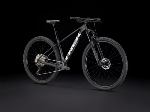 Procaliber6-24-41615-A-Portrait.jpg