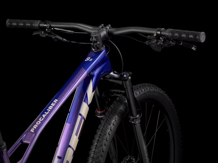 RowerProcaliber9.5Trek/RowerMTBTrek/RowerProcaliber9.5/TrekProcaliber9.5PurpleFlipHexBlue/2.webp