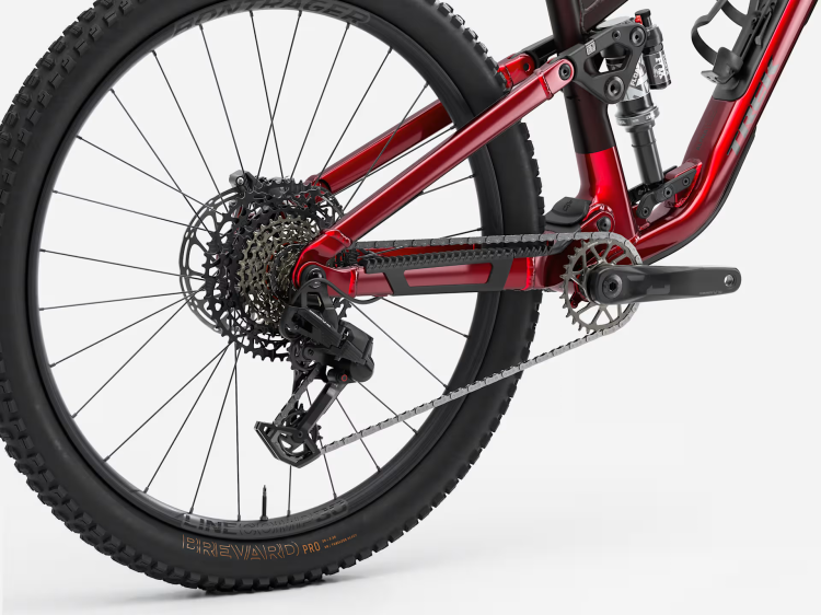 RoweryTrek/RowerMTBTrek/RowerFuelEX8/TrekRowerFuelEX8GlossFuryRedMatteDarkCarmine/4.webp