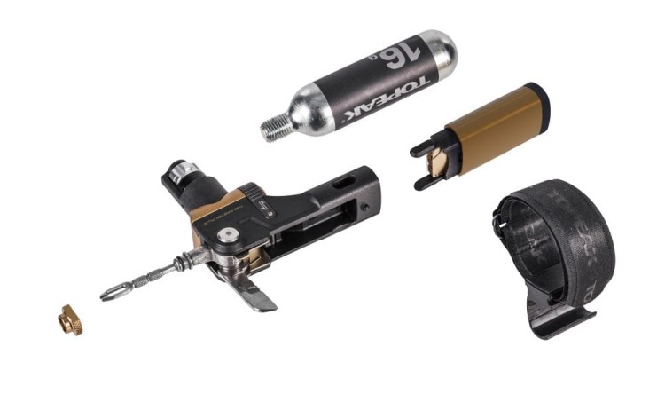topeak-tubi-maser-zestaw-naprawczy-do-opon-bezde (4).jpg