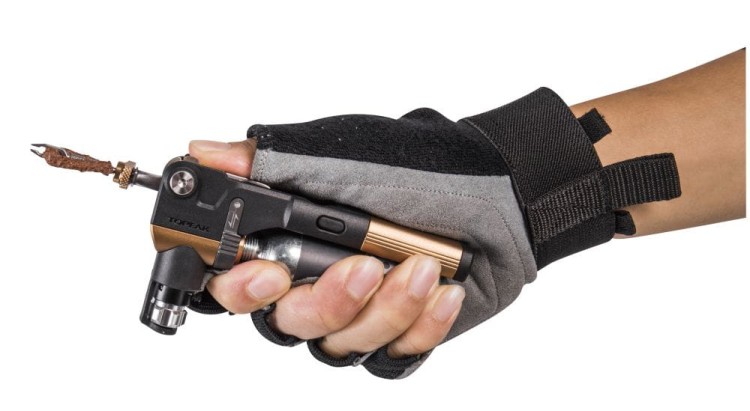 topeak-tubi-maser-zestaw-naprawczy-do-opon-bezde (12).jpg