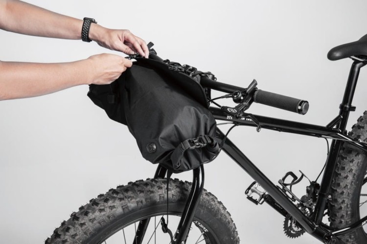 topeak-loader-frontloader-na-kierownice-8-litrow (7).jpg