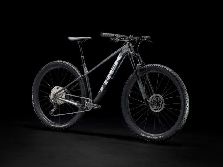 RoweryMTBTrek/RoweryTrek/RowerROSCOE7/TrekROSCOE7MatteTrekBlack.webp