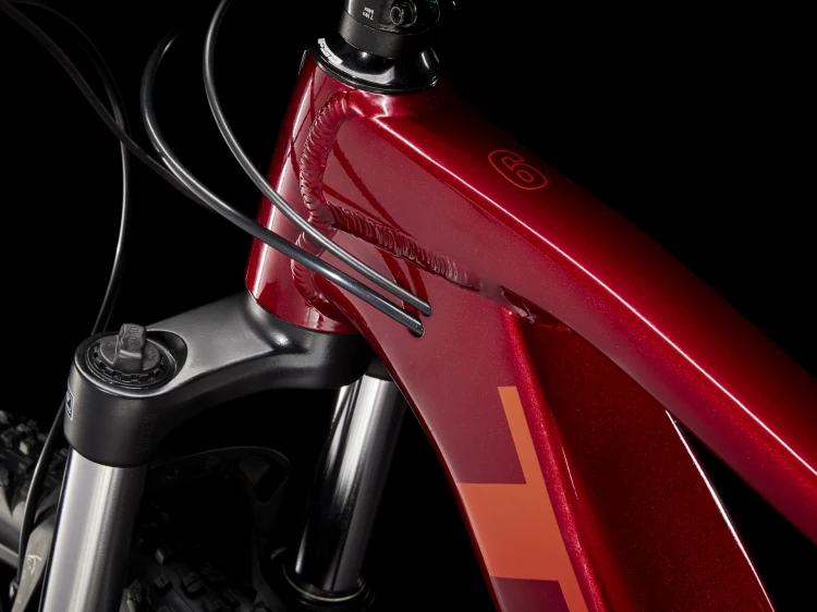 RoweryElektryczneTrek/RowerMTBTrek/RowerMARLIN6+/TrekMARLIN6Crimson/12.webp
