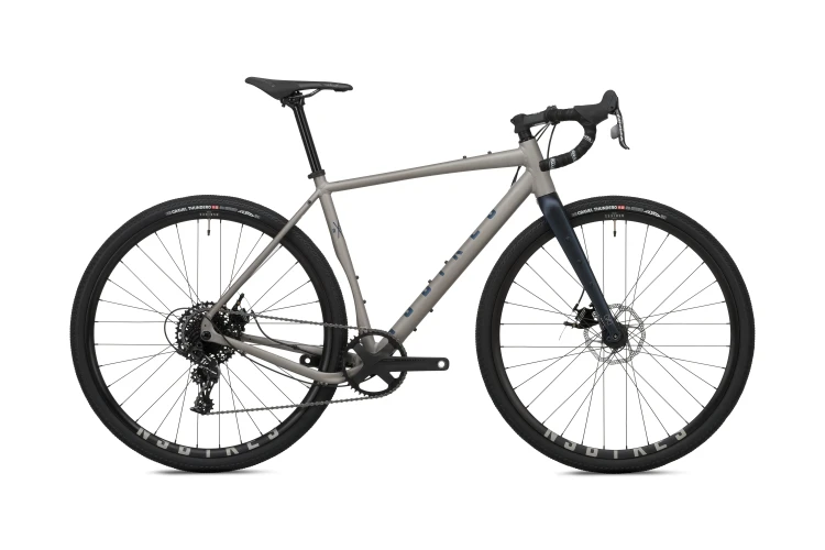 RoweryGravelNS/RoweryTrek/RowerRAG+/NSBikesRAG+Srebrny.webp