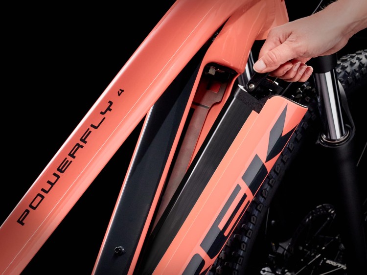 RoweryTrek/RowerMTBTrek/RowerPOWERFLY4/TrekPOWERFLY4LivingCoralSolidCharcoal/5.webp