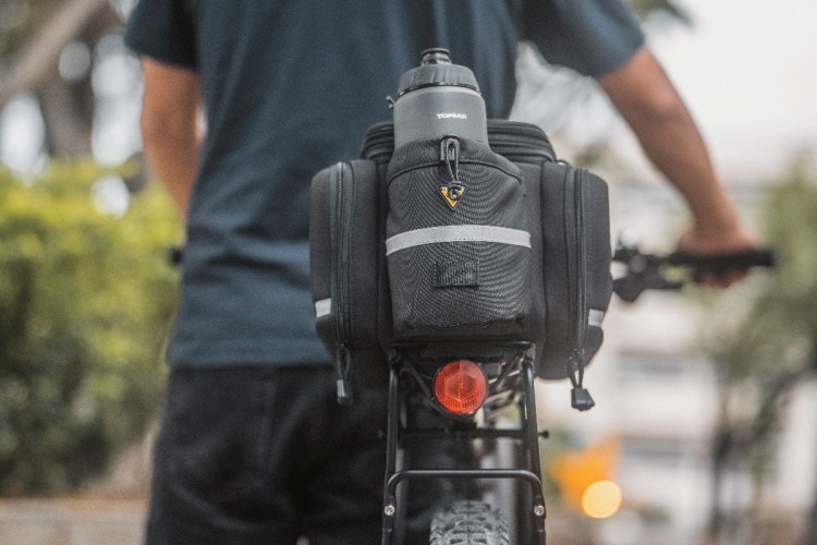topeak-mtx-torba-trunk-bag-exp-2-0-z-bokami-new (6).jpg