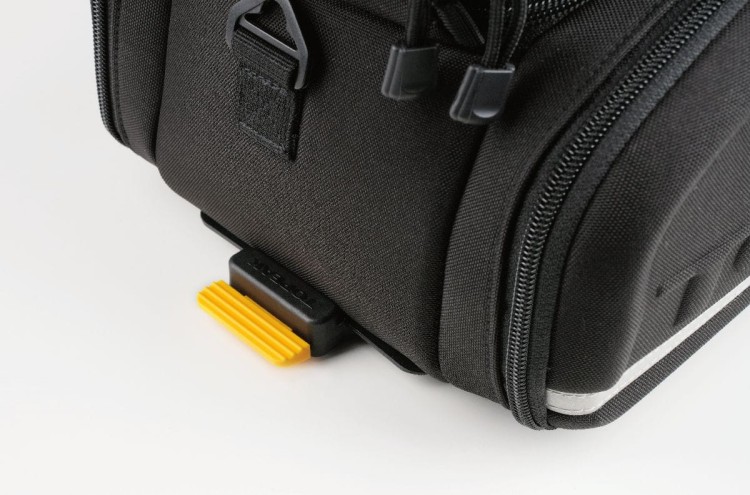 topeak-mtx-torba-trunk-bag-exp-2-0-z-bokami-new (1).jpg