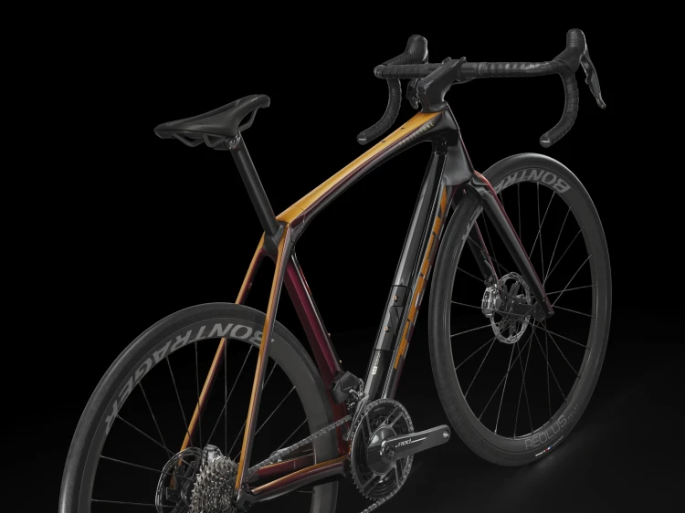 RoweryTrek//RowerSzosowyTrek/RowerDomaneSLR9AXS/TrekSzosaAxiniteFlipTrekBlack/3.webp