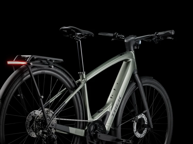RoweryTrek//RowerMTBTrek/RowerTrekFX+7/TrekLichenGreenGloss/2.webp