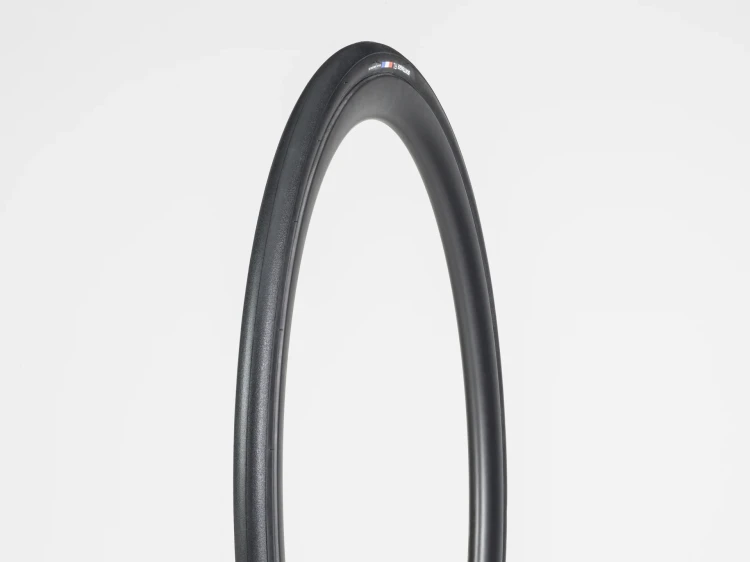 BontragerR1RoadTire_08646_G_Primary.webp